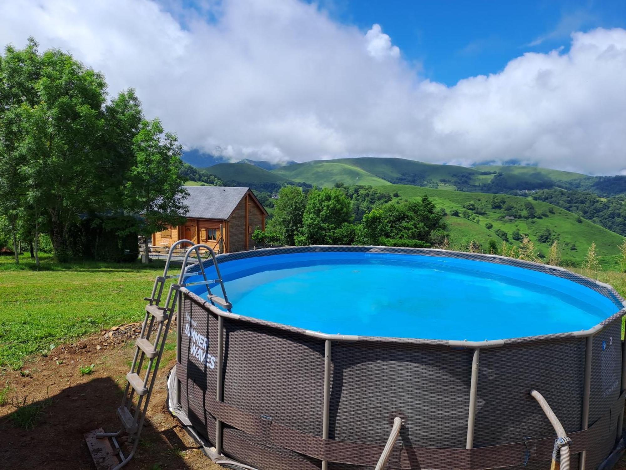 Dans Les Hautes- Pyrenees Entre Lourdes Et Bagneres Calme Et Vue Magnifique Chalet